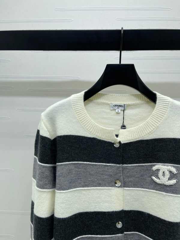 CC 25 Round-Neck Knitted Wool Cashmere Striped Cardigan