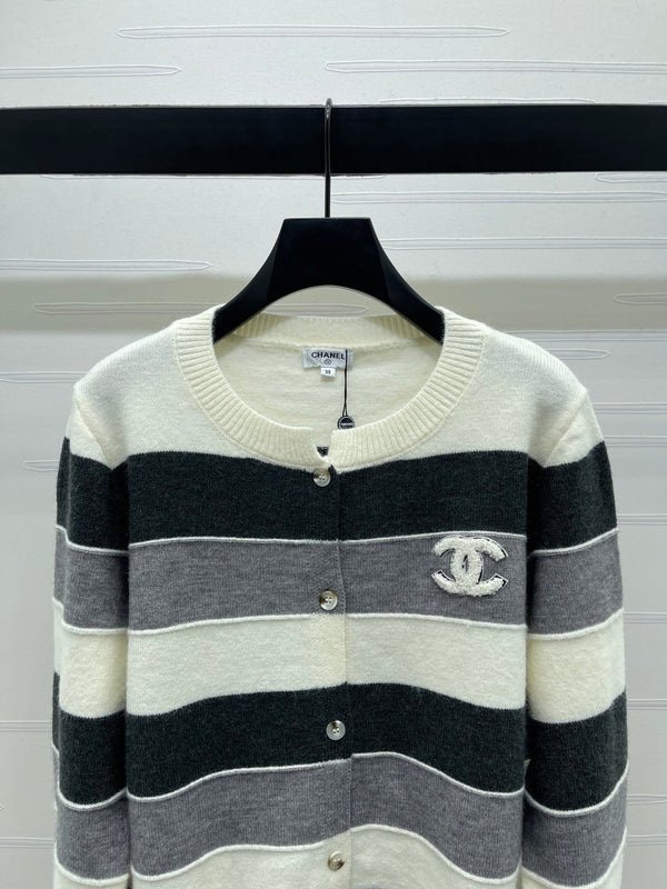 CC 25 Round-Neck Knitted Wool Cashmere Striped Cardigan