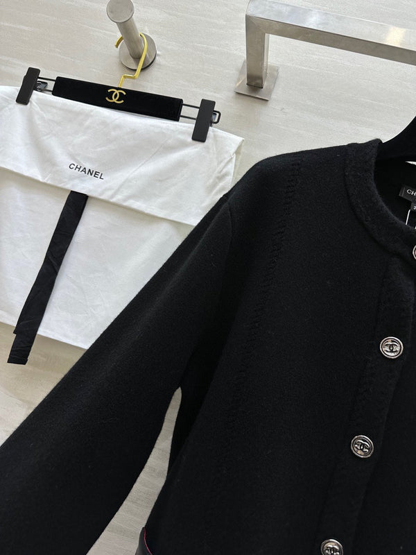 CC 24B Knitted Cashmere and Leather Black Cardigan