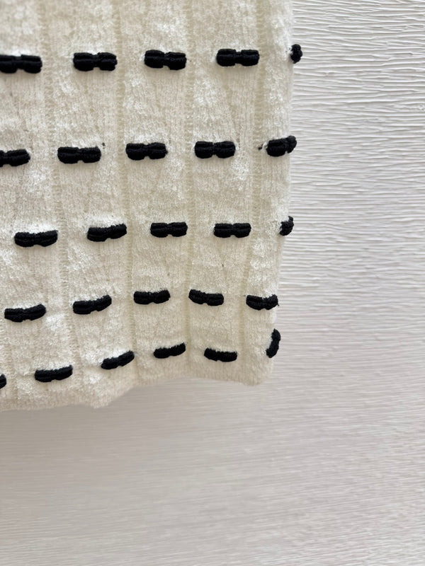 CC 25 Contrast Bow Knit Wool Skirt