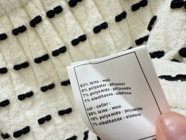 CC 25 Contrast Bow Knit Wool Skirt