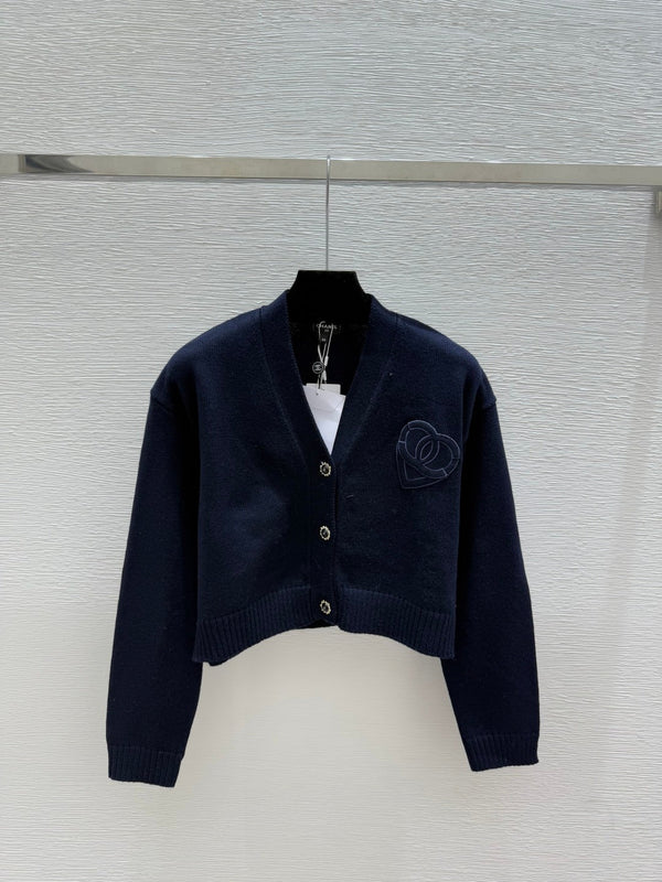 CC 25FW V-Neck Knit Wool Long-Sleeved Cardigan