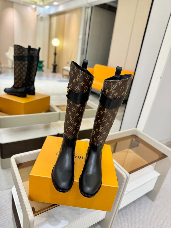 LV Donkey Metal Buckle-Decorated Knight Boots Black Monogram Cowhide 504714