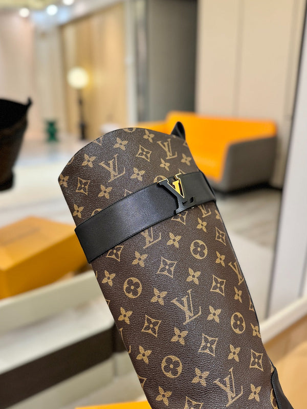 LV Donkey Metal Buckle-Decorated Knight Boots Black Monogram Cowhide 504714