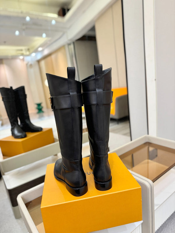 LV Donkey Metal Buckle-Decorated Knight Boots Black Cowhide 504713