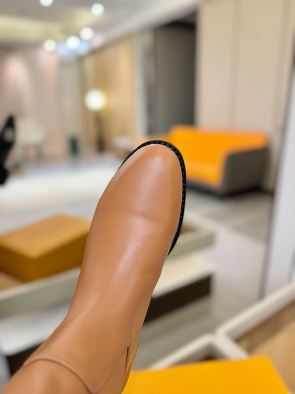 LV Donkey Metal Buckle-Decorated Knight Boots Brown Cowhide 504712