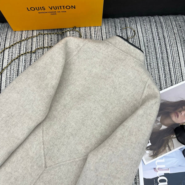 LV 25FW Double-Faced Wool Coat Jacket Lambskin Edge Light Gray 311700
