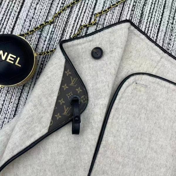 LV 25FW Double-Faced Wool Short Skirt Lambskin Edge Light Gray 311681