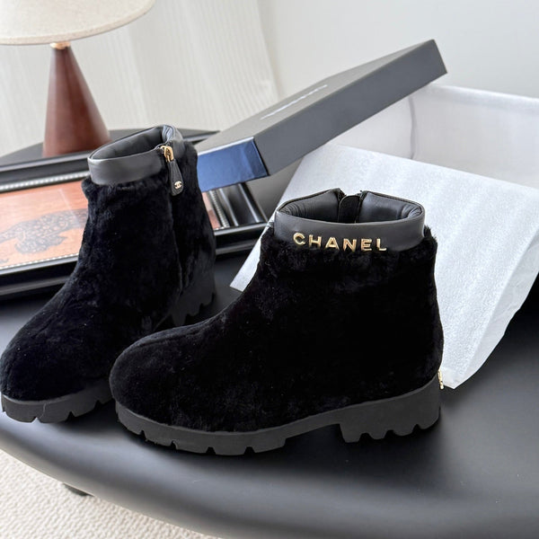 CC 25K Black Furry Ankle Boots 507928
