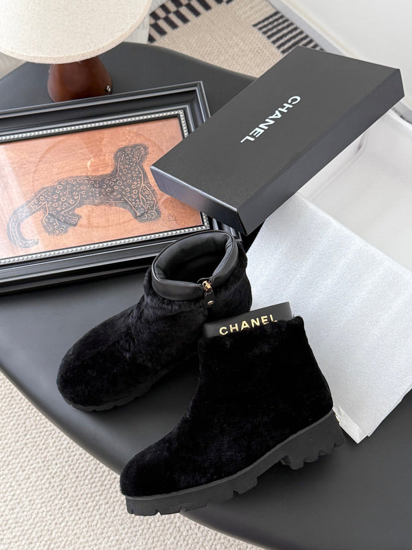 CC 25K Black Furry Ankle Boots 507928