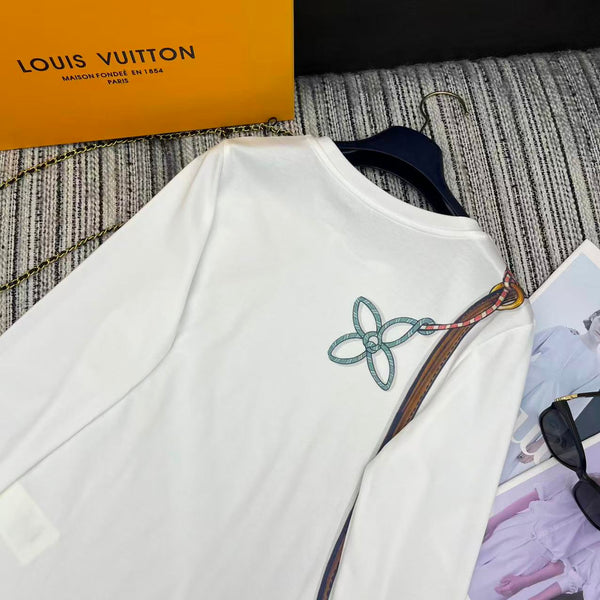 LV 25Ss Monogram 3D Crossbody Bag Metal Chain White Cotton Long-Sleeve Shirt