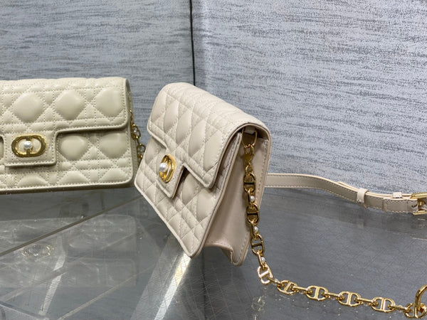 CD Pearl Chain Bag Cream 21cm Lambskin