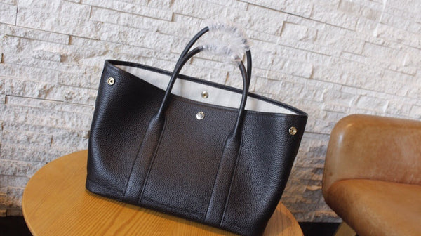 HM GARDEN PARTY 31 BLACK CALFSKIN