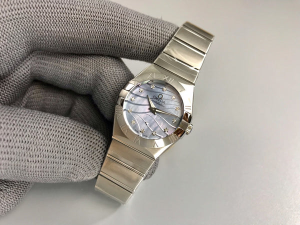 Omega Constellation 27mm quadrante in madreperla color argento