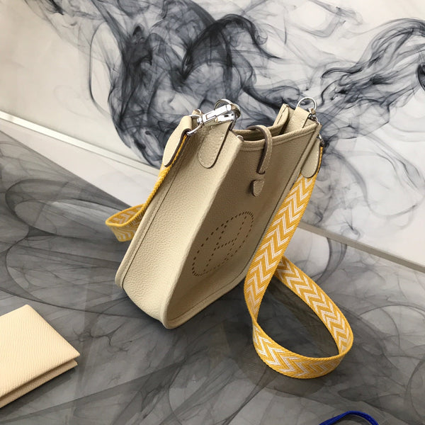 HM EVELYNE MINI 18 BEIGE TOGO