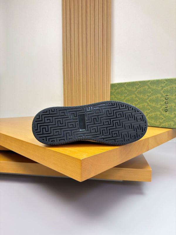 GG SNEAKER GREY NAPPA LEATHER 194555