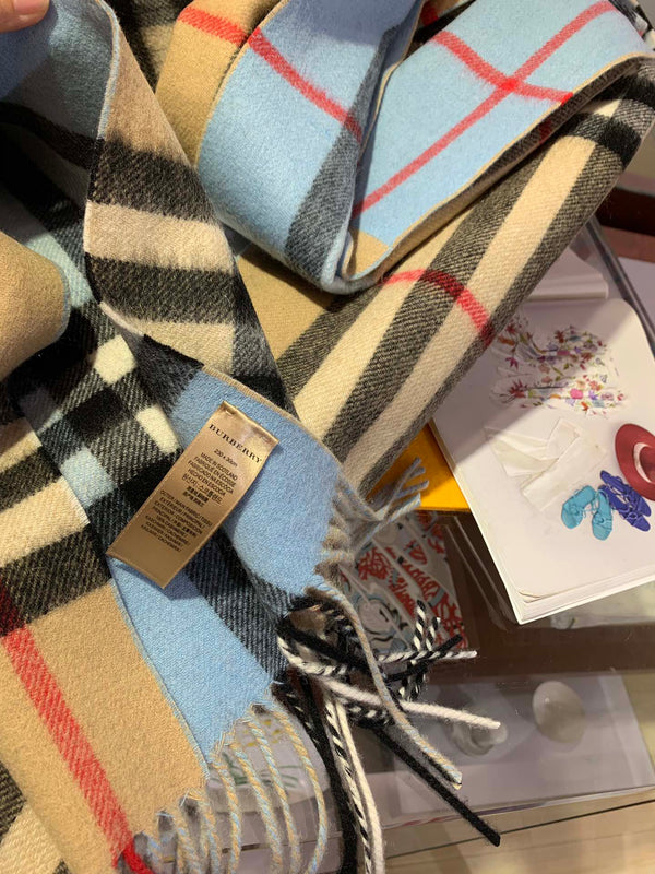 SCIARPA LUNGA 250 CM IN CASHMERE CELESTE E BEIGE 410472