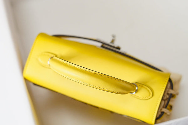 HM Kelly 20 Picnic Kelly Yellow Bamboo And Rattan