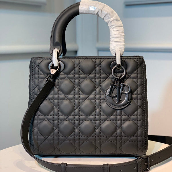 medium lady 24 black calfskin black hardware