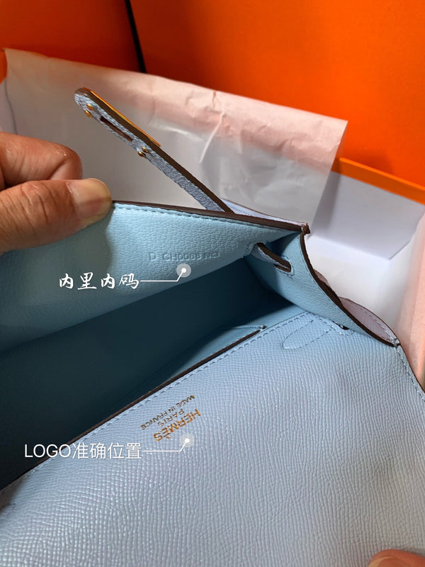 HM KELLY MINI POUCH 22 SAPPHIRE EPSOM