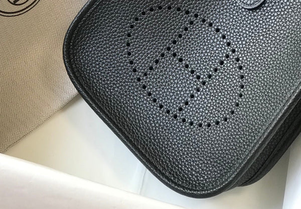 Mini Evelyne 18cm Black Togo Silver Hardware