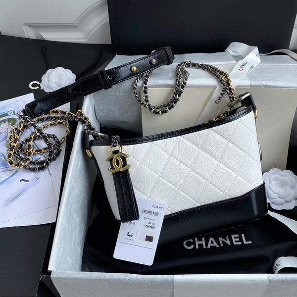 Chanel 25 Gabrielle Black White 20cm Calfskin 289506