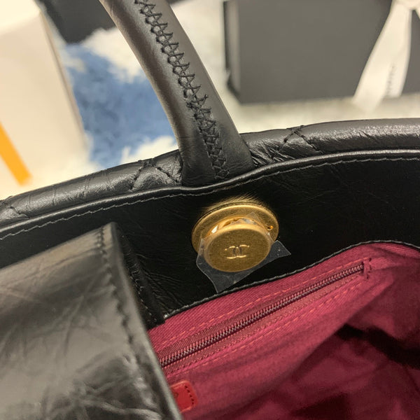 borsa shopping cc 30cm nera trapuntata in pelle di vitello invecchiata ghw