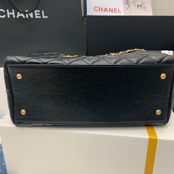 borsa shopping cc 30cm nera trapuntata in pelle di vitello invecchiata ghw