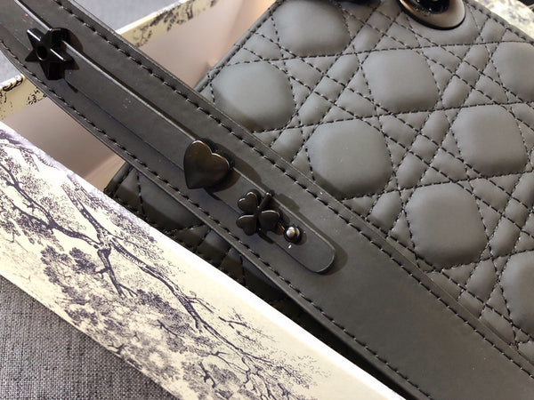 BORSA MEDIA LADY 20 IN PELLE DI VITELLO NERA