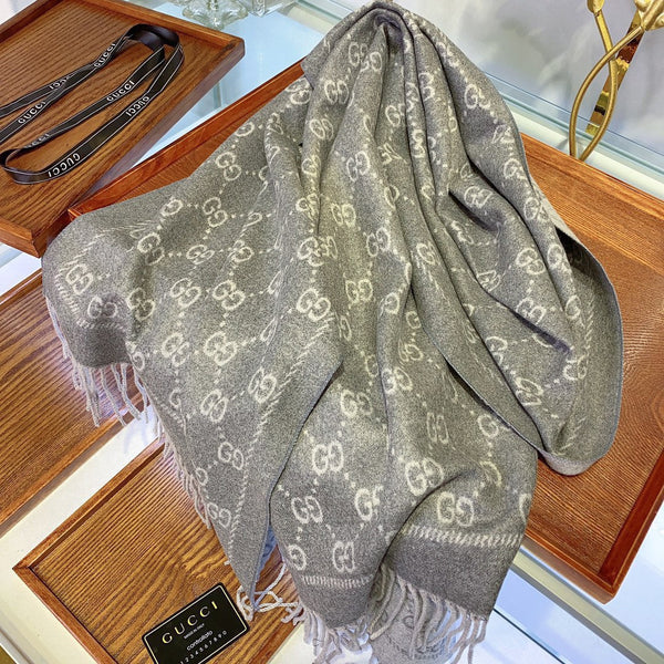 SCIARPA IN MAGLIA CON MOTIVO JACQUARD 180 CM IN LANA GRIGIO FRESCO 402421