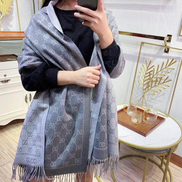 SCIARPA IN MAGLIA CON MOTIVO JACQUARD 180 CM IN LANA GRIGIO FRESCO 402421