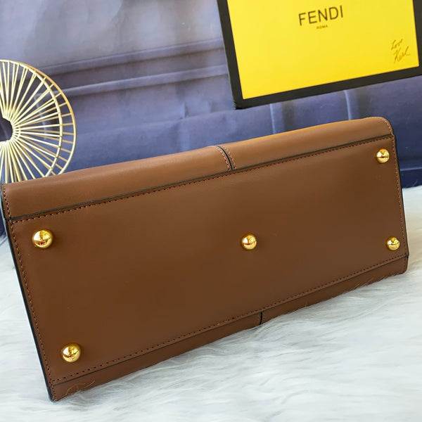 Peekaboo X-lite medium 30cm Bag tan lambskin gold hardware