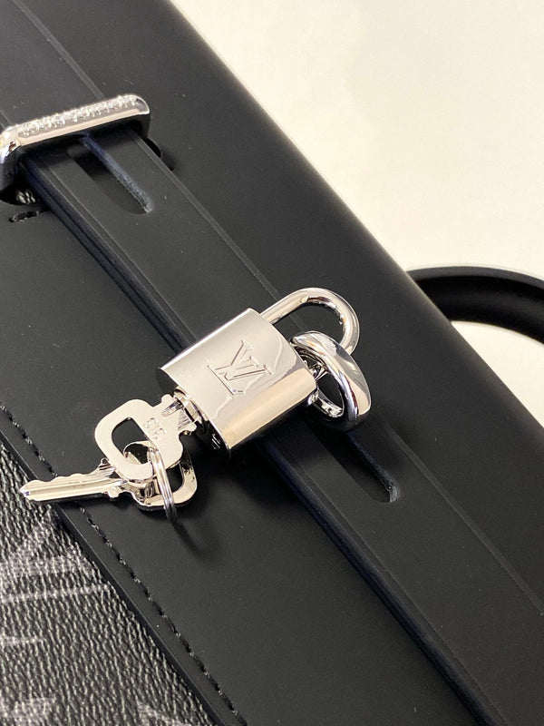 ZAINO STEAMER 45 IN TELA MONOGRAM ECLIPSE GUN METAL E FIBBIA IN PELLE DI VITELLO NERA CON ARGENTO