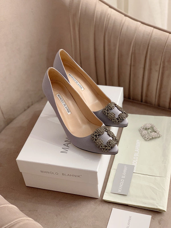 Hangisi Lilac Satin Crystal Embellished Pumps 700529