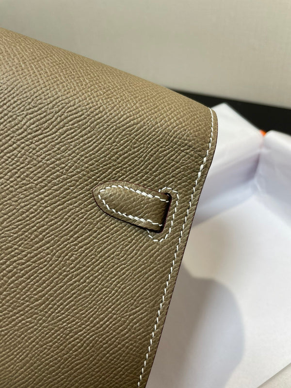 kelly woc 20.5 etoupe epsom gold hardware