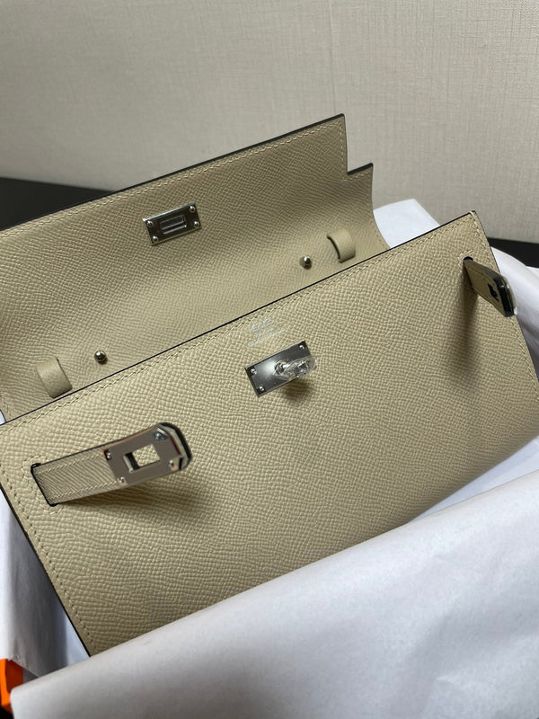 Portafoglio Kelly To Go 20,5 Lichen Epsom Silver Hardware