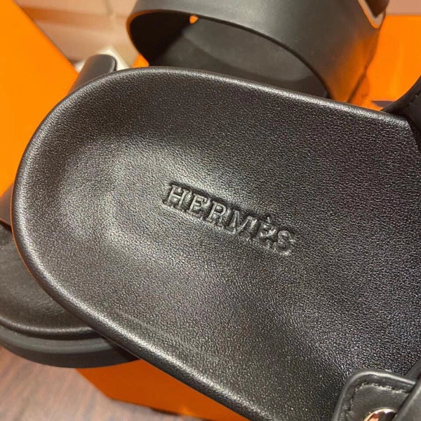 SANDALO HM GENIUS IN PELLE DI VITELLO NERA