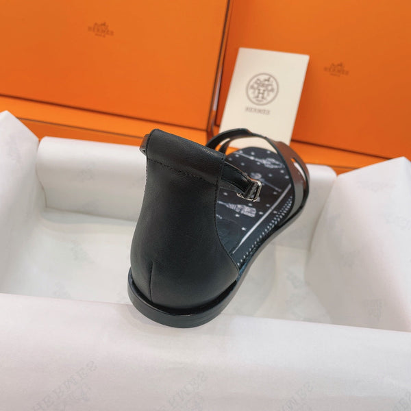 HM Flat Sandals Black Cowhide 348048