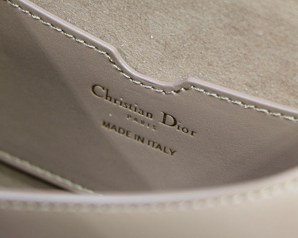 MEDIUM CD BOBBY 22CM DARK BROWN CALFSKIN GOLD HARDWARE