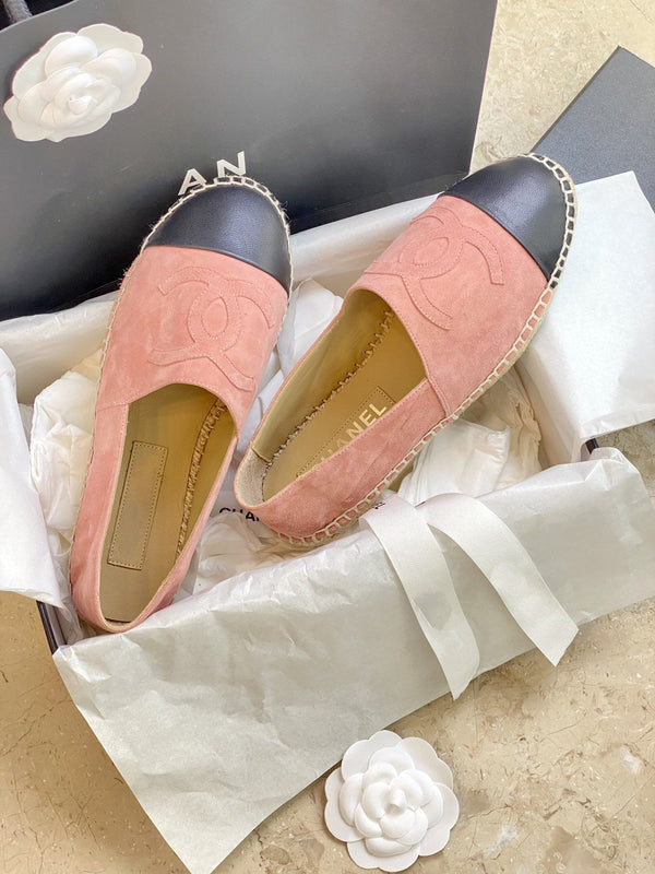espadrillas in pelle scamosciata rosa e agnello nero