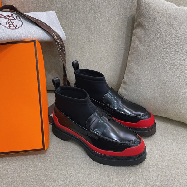 Stivaletto HM in pelle di vacchetta nera e rossa 348003