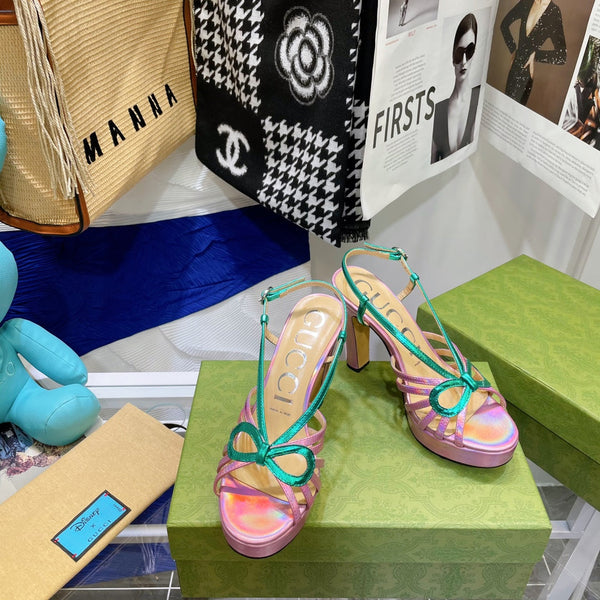 SANDALO CON TACCO ALTO GG IN PELLE DI AGNELLO ROSA SCURO E VERDE GIADA