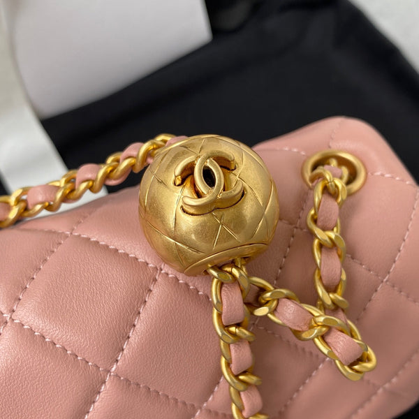 Classic Mini Flap Bag 20cm Pink Lambskin Gold Hardware