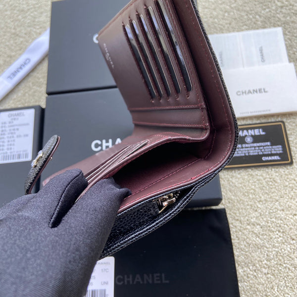 CC A48667 Zip Pocket Wallet Black Caviar Sliver Steel 229760