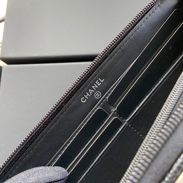 CC Sliver Buckle Boy Zipper Coin Wallet Black Caviar 229743