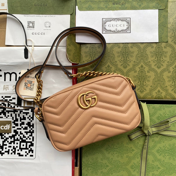 gg marmont mini 18cm zip top pelle di vitello beige scuro hardware dorato