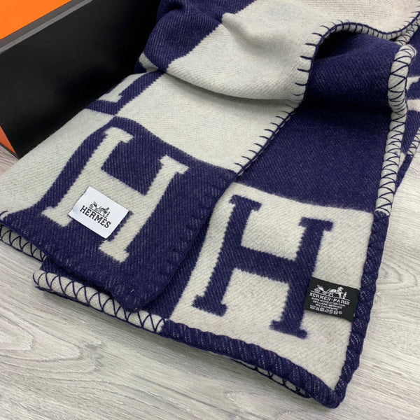 HM Avalon Throw Blanket Marine White Wool Cashmere