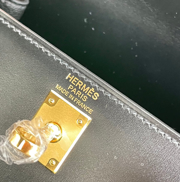 KELLY MINI 20 BAG IN BLACK SMOOTH CALFSKIN WITH GOLD HARDWARE (MADE - TO - ODER)