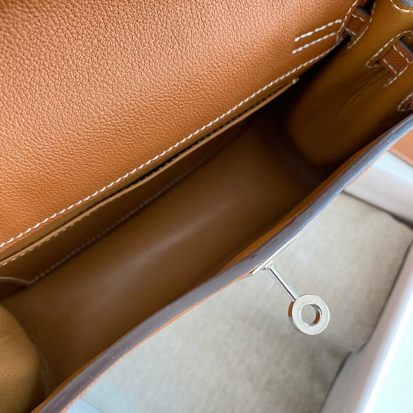 Kelly Danse II 22cm Tan Evercolor Leather Shw