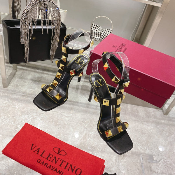 Valentino Studded Strappy Pumps 95mm Sheepskin 239551